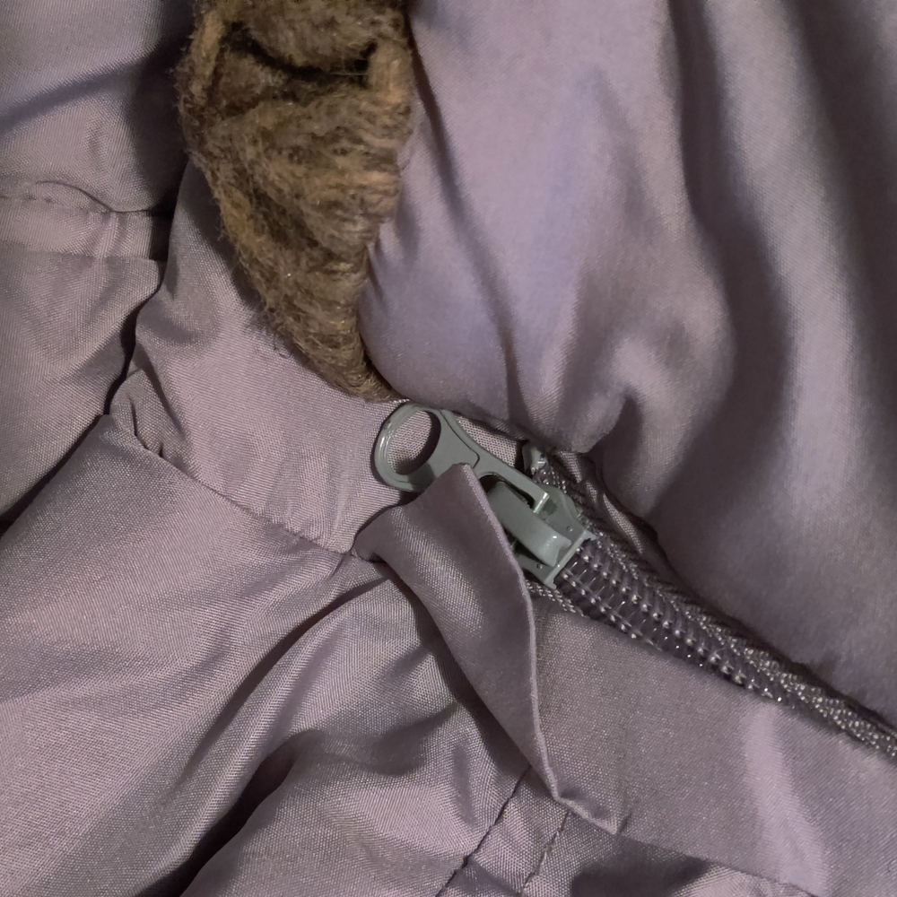 Lightweight parka - Picture 2 of 3